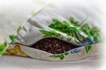 Dormir em um travesseiro de casca de trigo sarraceno - benefícios e malefícios para a saúde
