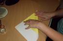 Πώς να φτιάξετε έναν ιπτάμενο χαρταετό